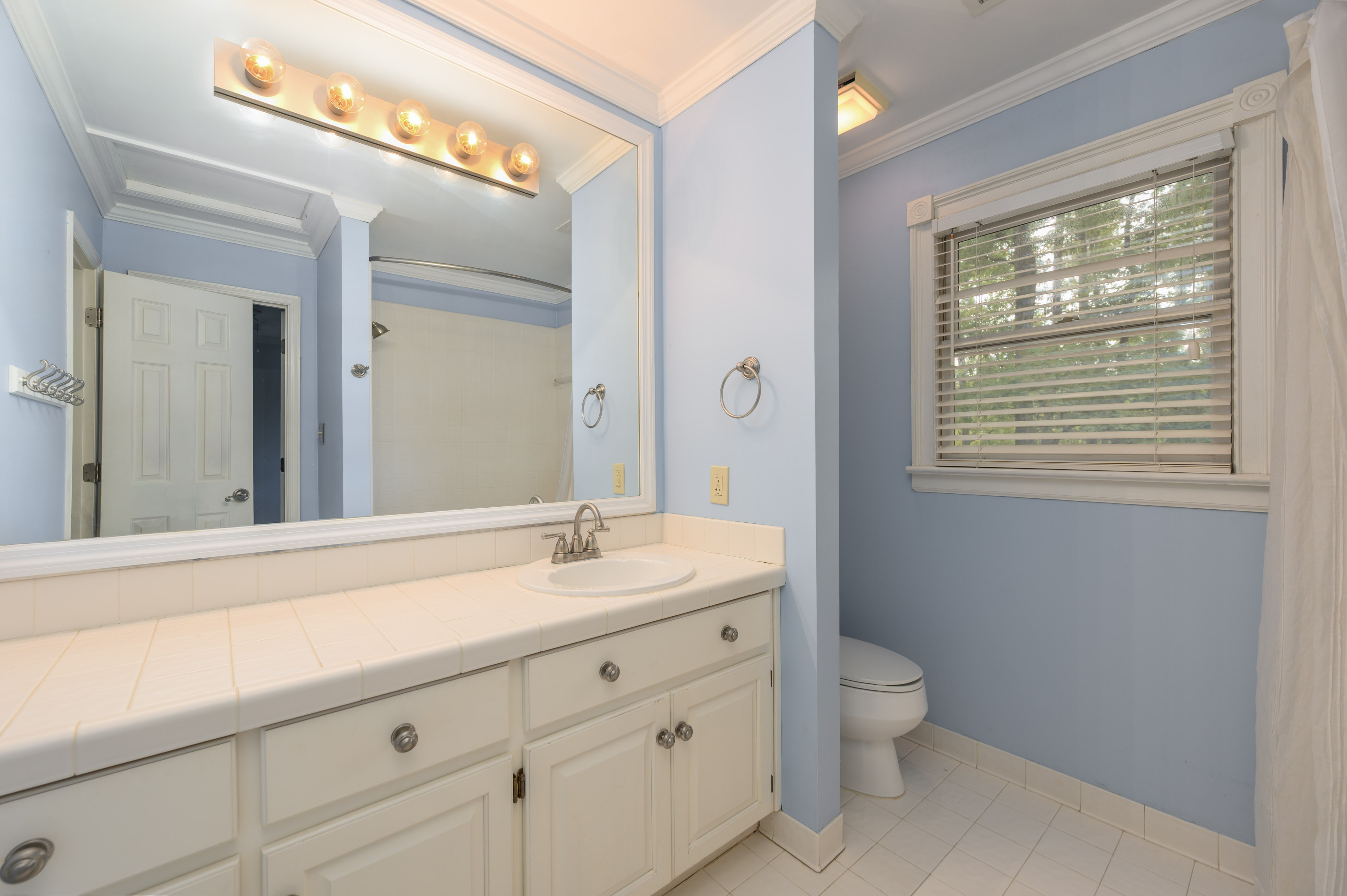 1051 Maddux Lane image 34